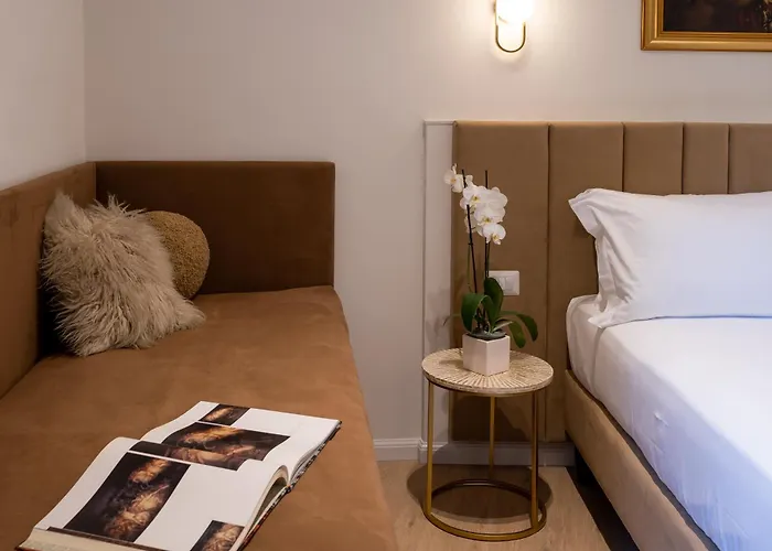 Romart Luxury Bed & Breakfast Rome