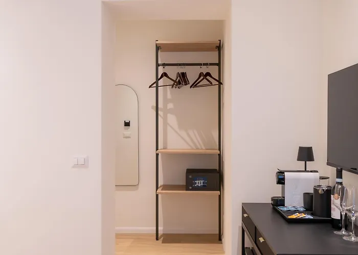 Romart Luxury Bed & Breakfast 4*