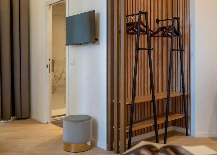 Bed & Breakfast Romart Luxury 4*