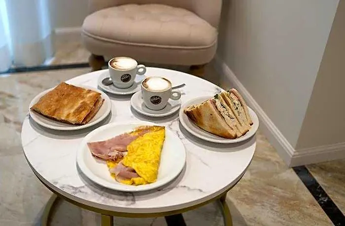 Romart Luxury Bed & Breakfast Rome